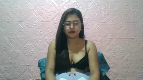 sexyjessa20 online show from July 1, 2026, 11:59 pm
