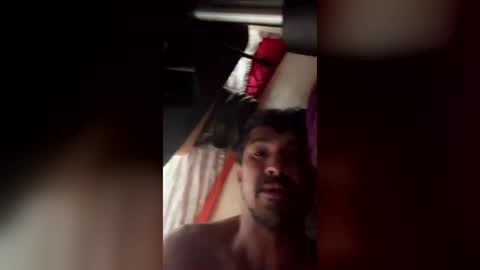 Snapshot of sexyjohnny1981xxxx chatting on August 5, 2026, 8:06 am sexyjohnny1981xxxx online show from August 5, 2026, 8:06 am