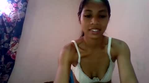 sexyjolie586 online show from July 29, 2026, 8:01 am