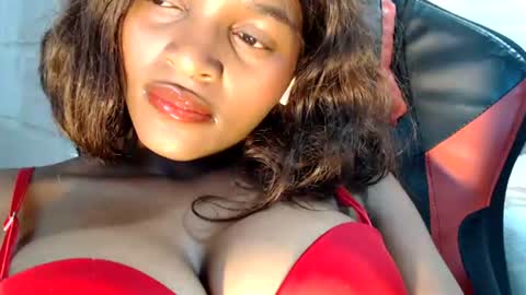 sexyjustin202 online show from June 25, 2026, 12:10 am