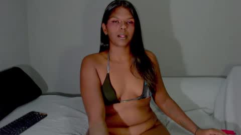 Snapshot of sexykitten147 chatting on March 10, 2025, 8:01 pm SexyKitten147 online show from March 10, 2025, 8:01 pm