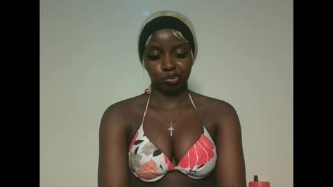 sexykitty online show from May 19, 2026, 5:19 pm