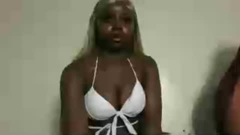sexykitty online show from June 13, 2026, 12:14 pm