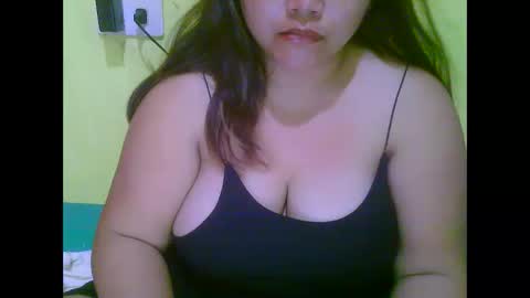 Snapshot of sexykittymom chatting on April 19, 2026, 6:10 pm sexykittymom online show from April 19, 2026, 6:10 pm