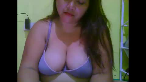 Snapshot of sexykittymom chatting on May 2, 2026, 6:24 pm sexykittymom online show from May 2, 2026, 6:24 pm