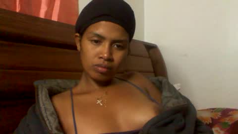Snapshot of sexylarra12 chatting on June 1, 2026, 5:25 pm sexylarra12 online show from June 1, 2026, 5:25 pm