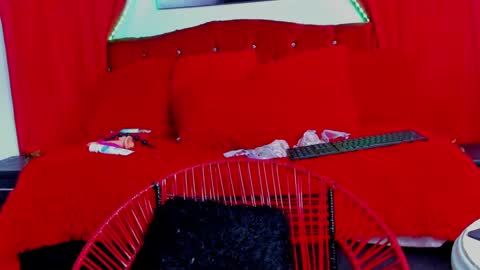 Snapshot of sexylaurita4u chatting on January 23, 2025, 3:11 pm laura online show from January 23, 2025, 3:11 pm