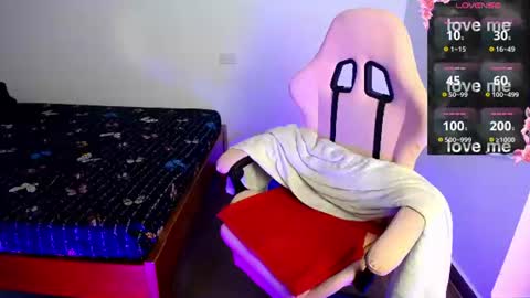 sexyloba  independent model online show from July 14, 2026, 11:16 am