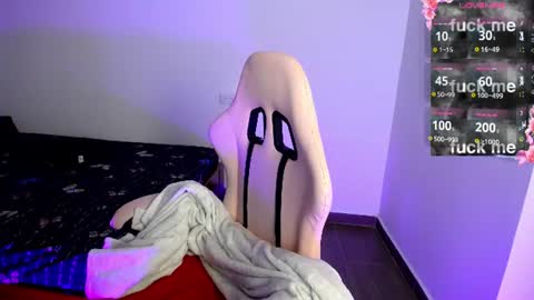sexyloba  independent model online show from July 16, 2026, 7:31 pm