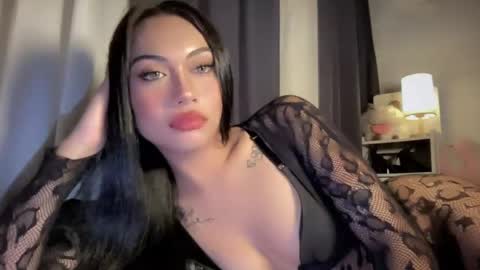 maxine online show from April 15, 2026, 8:09 pm