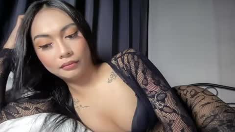 maxine online show from June 3, 2026, 3:06 pm