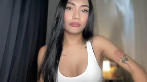 maxine online show from June 8, 2026, 4:51 pm