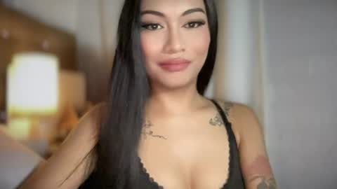 maxine online show from June 21, 2026, 7:27 pm