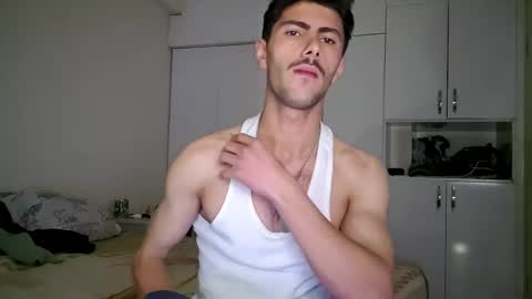 Snapshot of sexymann17 chatting on May 21, 2026, 9:11 pm sexymann17 online show from May 21, 2026, 9:11 pm