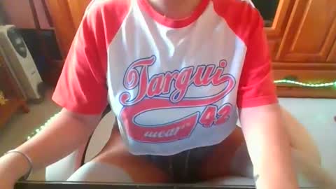 Snapshot of sexymisss24 chatting on November 8, 2025, 11:43 am sexymisss24 online show from November 8, 2025, 11:43 am