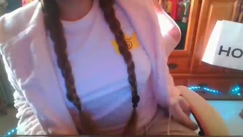 Snapshot of sexymisss24 chatting on November 22, 2025, 10:47 am sexymisss24 online show from November 22, 2025, 10:47 am