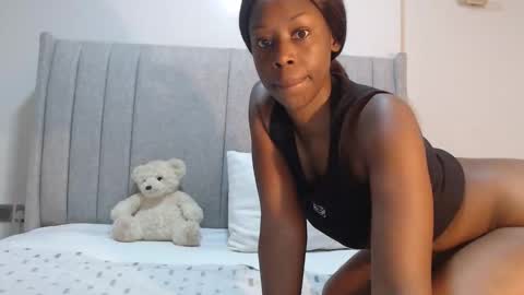 sexymonalisa1 online show from May 14, 2026, 3:02 am