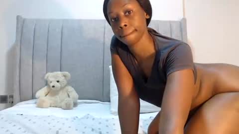 sexymonalisa1 online show from June 21, 2026, 6:16 am