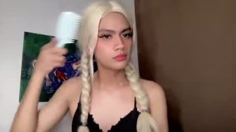 LIEZEL online show from May 12, 2026, 9:28 am