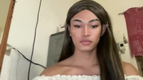 LIEZEL online show from May 22, 2026, 3:39 pm