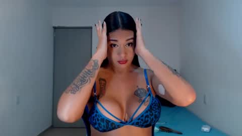 Snapshot of sexynatalia25 chatting on July 2, 2026, 9:21 pm Natalia Duran online show from July 2, 2026, 9:21 pm