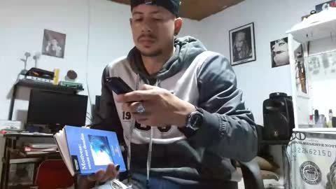 Snapshot of sexynative4u chatting on December 17, 2025, 4:29 am sexynative4u online show from December 17, 2025, 4:29 am