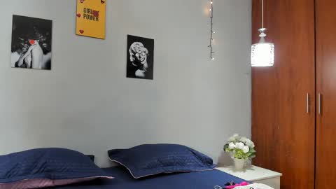 Snapshot of sexynova_93 chatting on October 31, 2025, 7:37 pm sexynova 93 online show from October 31, 2025, 7:37 pm