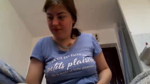 Snapshot of sexynyu18 chatting on May 4, 2026, 7:48 am Alex online show from May 4, 2026, 7:48 am