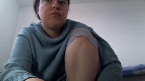 Snapshot of sexynyu18 chatting on May 10, 2026, 12:32 pm Alex online show from May 10, 2026, 12:32 pm