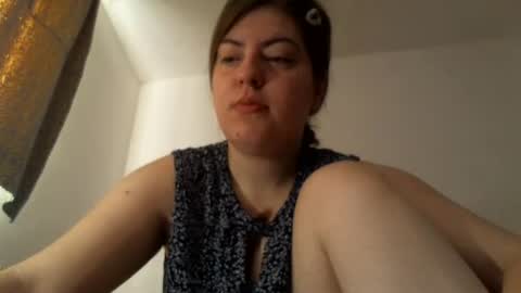 Snapshot of sexynyu18 chatting on July 15, 2026, 7:02 am Alex online show from July 15, 2026, 7:02 am
