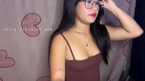 Snapshot of sexypakdatx18 chatting on November 24, 2025, 9:31 am RACHELLE online show from November 24, 2025, 9:31 am