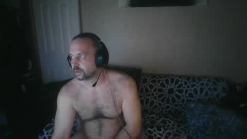 sexypeople4204u online show from April 15, 2026, 10:32 pm