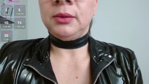 Snapshot of sexypsychologist chatting on December 15, 2024, 2:37 pm Sexy Psychologist online show from December 15, 2024, 2:37 pm