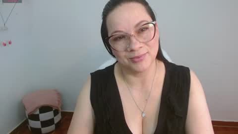 Snapshot of sexypsychologist chatting on July 6, 2026, 9:17 pm Sexy Psychologist online show from July 6, 2026, 9:17 pm