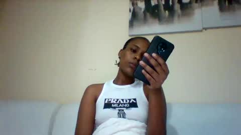 Snapshot of sexyqueen3457132 chatting on October 13, 2025, 12:32 am DOVY ACHIENG online show from October 13, 2025, 12:32 am