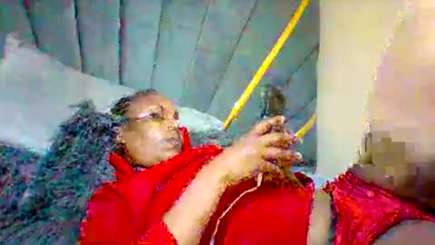 Snapshot of sexyqueen3457132 chatting on October 28, 2025, 7:05 pm DOVY ACHIENG online show from October 28, 2025, 7:05 pm