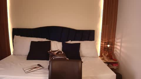 R A C H E L online show from March 26, 2026, 12:00 pm