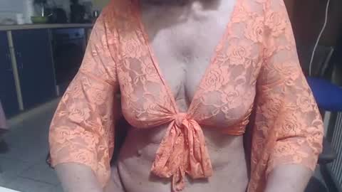Silvie online show from July 24, 2026, 1:53 pm