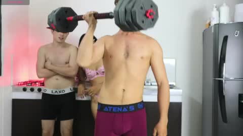 sexyskinnynaksu online show from May 13, 2026, 11:44 pm