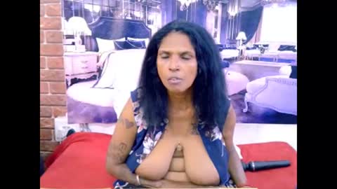 sexyva4u2luv online show from April 22, 2026, 6:38 am