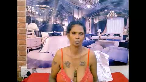 sexyva4u2luv online show from May 10, 2026, 11:26 am