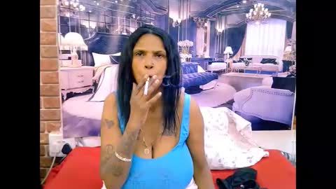sexyva4u2luv online show from May 11, 2026, 5:35 am
