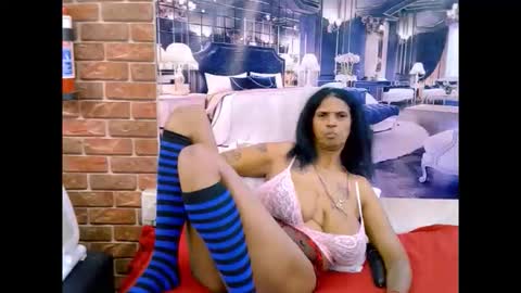 sexyva4u2luv online show from May 26, 2026, 5:58 am