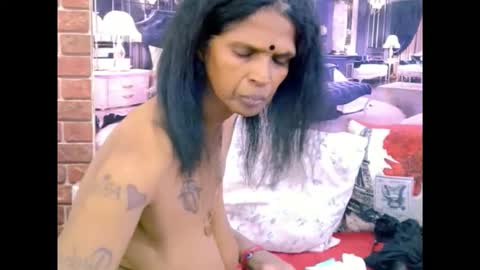 sexyva4u2luv online show from June 4, 2026, 6:52 am