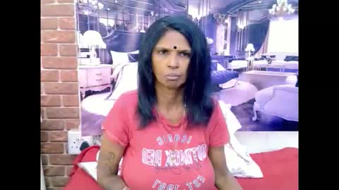 sexyva4u2luv online show from June 8, 2026, 5:19 am