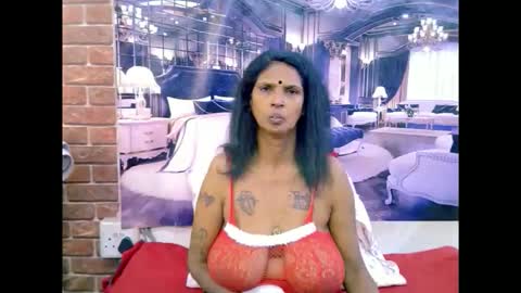 sexyva4u2luv online show from June 9, 2026, 6:25 am