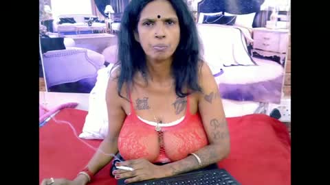 sexyva4u2luv online show from June 14, 2026, 5:53 am