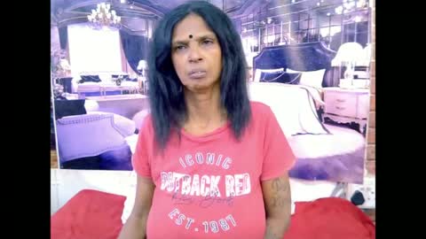 sexyva4u2luv online show from June 15, 2026, 6:10 pm