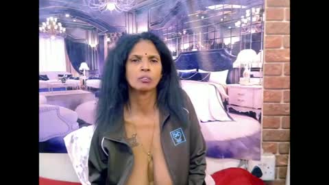 sexyva4u2luv online show from June 20, 2026, 10:12 pm