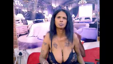 sexyva4u2luv online show from July 22, 2026, 6:38 am